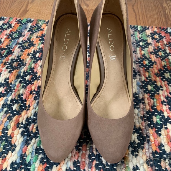 Aldo Womens Taupe Suede High Heel - Picture 6 of 6